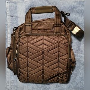 Lug Ranger XL overnight tote/crossbody bag